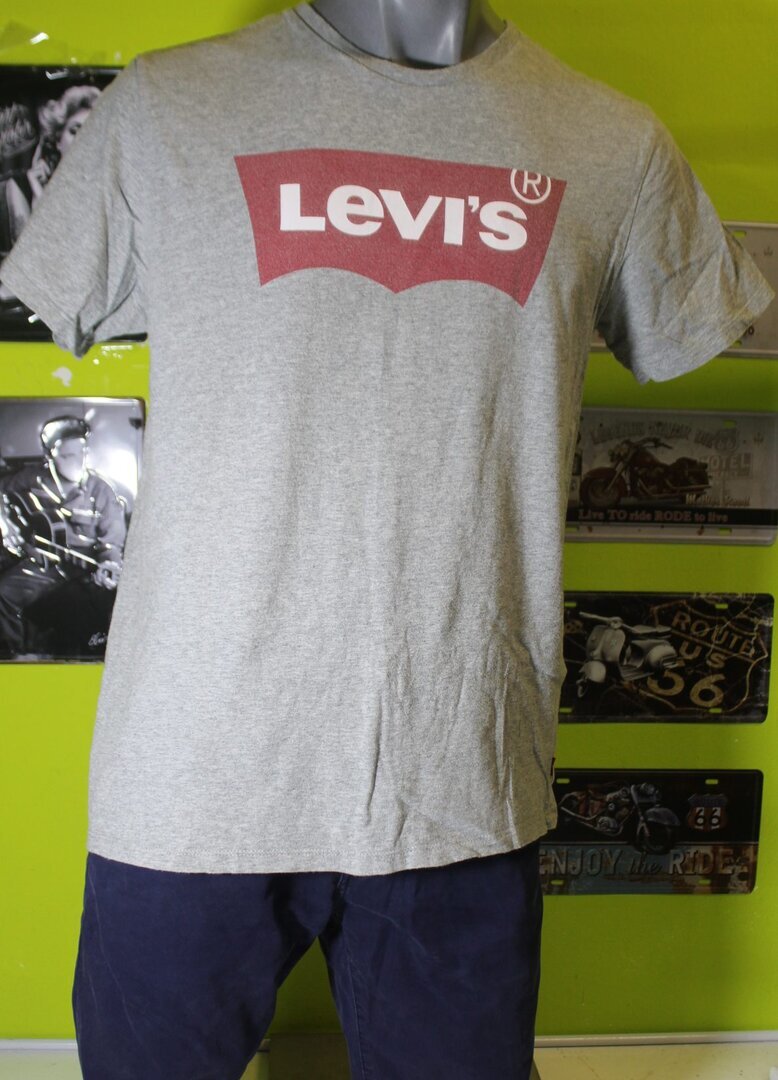 Camiseta LEVIS manga corta negra talla S buen estado