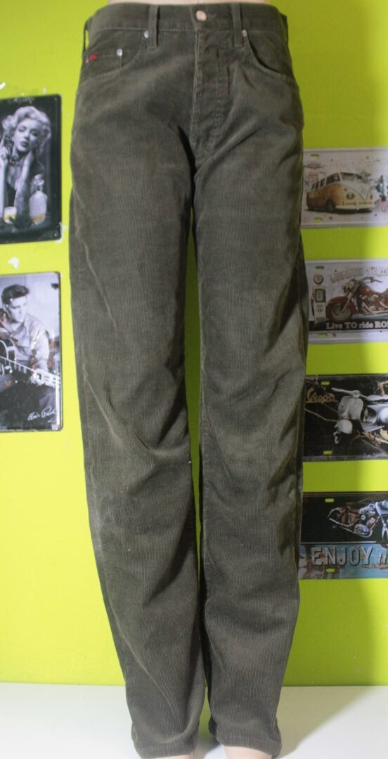 LeeCoper  pantalones pana talla 42  color verde buen estado 