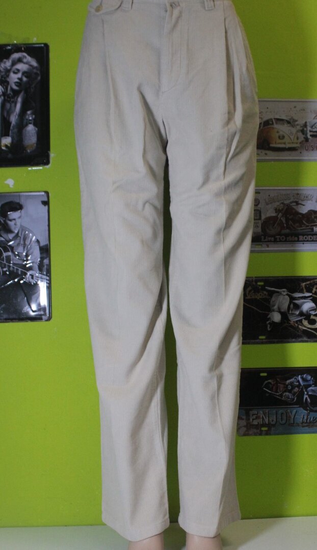 Burberrys  pantalones pana talla 42  color Beige claro muy buen estado 